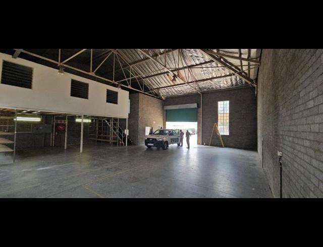 INDUSTRIAL PROPERTY TO RENT IN HALFWAY HOUSE